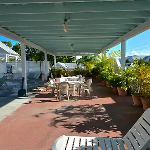 Casa Caribe @ Duval Square Hotel